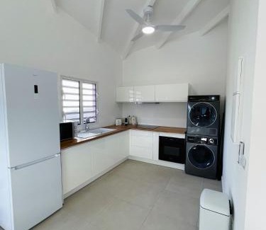 Bas du Fort Apartment | Emeraude Bay, Magnifique T3 vue mer, proche plage
