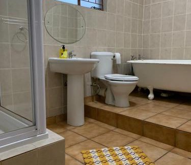 Thabazimbi Apartment | Emmanuel Self-Catering Cottage