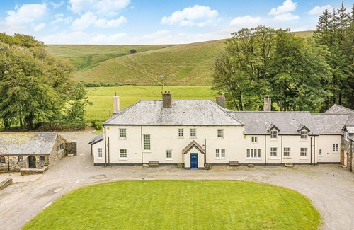 Simonsbath Cottage | EMMETTS GRANGE HOUSE, pet friendly, with open fire in Simonsbath