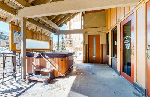 Crested Butte Apartment | Emmons Escape & Cozy Slopeside Condo