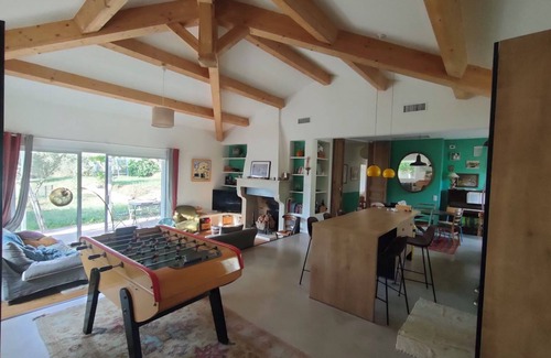 Cuers House | Emplacement Idéal Dans le Var !