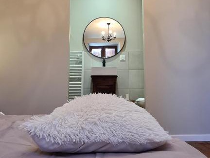 Mougon-Thorigne House | Empress House