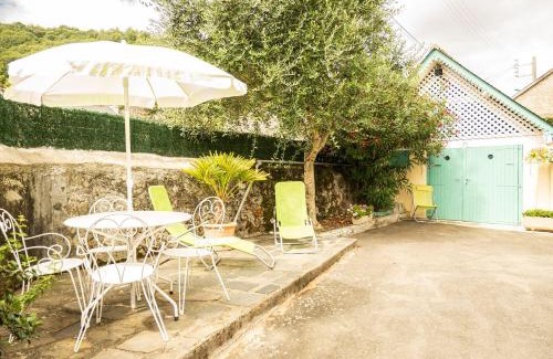 Lourdes Villa | En so de Bourdet