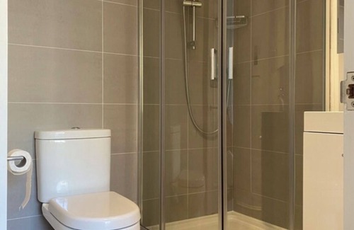 Chelsea Riverside Apartment | En-suite in Chelsea