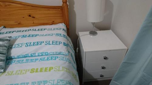 Harlington House | En suite shower room Double room with 1 double deyr