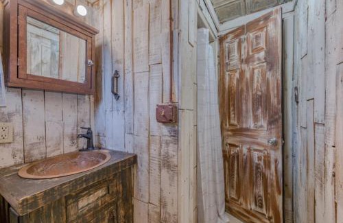 Ruidoso Ski Chalet | Enchanted Hideaway Cabins and Cottages