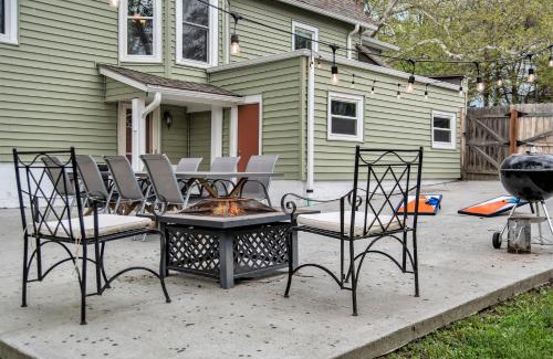 Benson House | Enchanting Benson Home BBQ & Fenced Yard