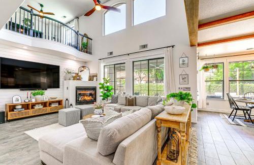 Clovis House | Enchanting Clovis Haven with Hot Tub and Private Pool!
