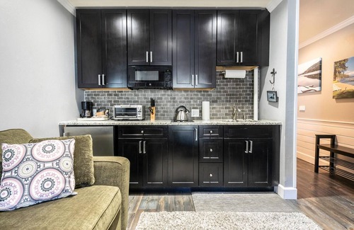 Truckee Apartment | Enchanting Deluxe Studio #216 at Donner Lake Village