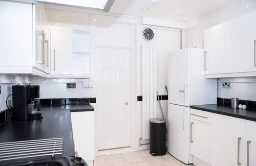 Euston Apartment | Enchanting Modern Apt - Central London