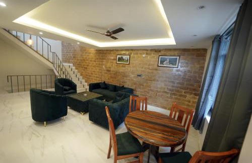 Kumarhatti House | Enchanting Pines Villas By Infinity