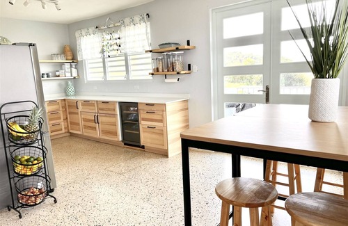 Zarzal House | Enchanting Rainforest Getaway with Pool