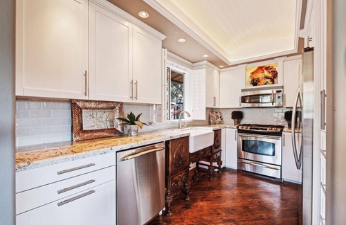 Idyllwild House | Enchanting, Secluded Idyllwild Home w/Dramatic Views & Hot Tub! Pet Friendly!