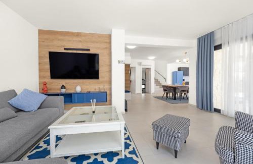 Krnica Villa | Enchanting Vacation Villas with Pool and Jacuzzi