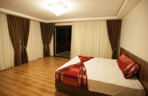 Ardesen Villa | Enchanting Villa near Firtina River with Backyard