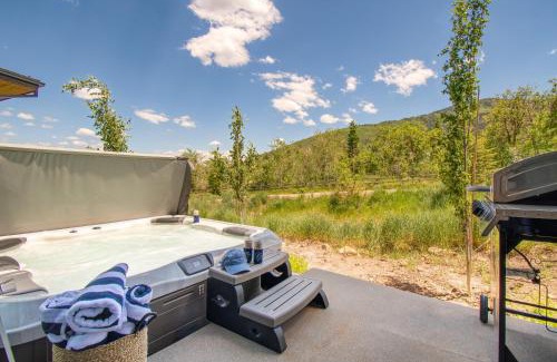 Park City House | Encore by AvantStayMinutes from the Slopes in PC w Hot Tub