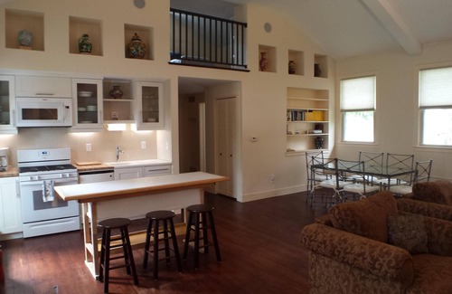 Beachwood-Bluffton House | End of Summer 10% OFF! Fantastic for a family/group walk to best beach in MI!