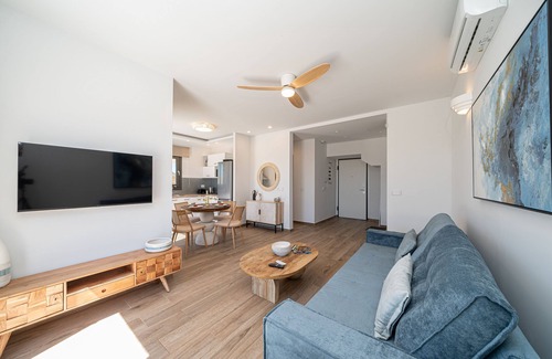 Leivathos Villa | Endless Blue Private Club - Grand Villa