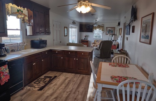 Grimstead House | Endless Chesapeake Bay Views. Rooftop Deck. Pets Stay Free.