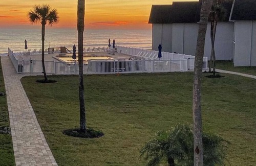 New Smyrna Beach Condo | Endless Summer ~ Surfside Beachfront Condo (2BR/2BA/Sleeps 6)