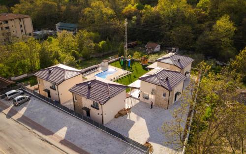 Sandanski Villa | ENEVI Guest Houses-Къщи за гости Еневи