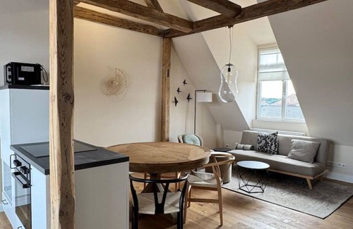 Fuerth Apartment | EngelHaus*Dreamlike attic apartment for 2, near main station
