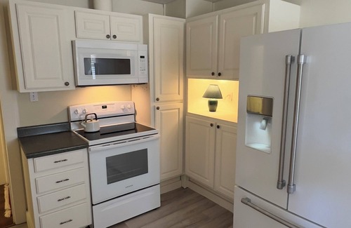 Chickasha House | England House: 3BR w/workspace & WiFi, family friendly