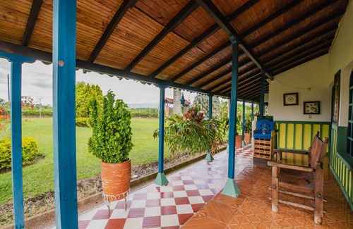 Quimbaya Cottage | Enjoy a camp hotel and waking up with birds singing