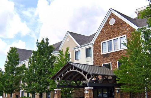 Parsippany House | Enjoy a Hassle-Free Stay! 3 Convenient Units, Free Parking, Pets Allowed