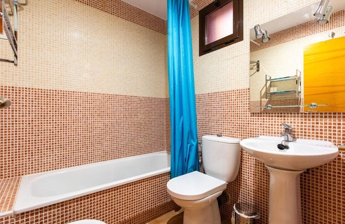 Los Geraeos Apartment | Enjoy a relaxing vacation in this terraced house with communal pool.