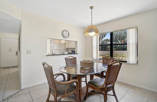 South Bradenton Condo | Enjoy A Suncoast Retreat: 15% off unit Nov 30!