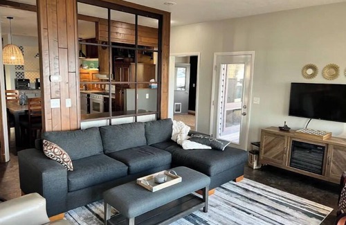 Laona House | Enjoy All that Northern Wi has to Offer. Lake home for rent