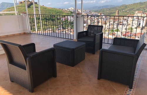 Alora Apartment | Enjoy amazing views from this 3 Bdr Top floor Apartment