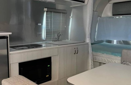Murphy House | Enjoy an Airstream Getaway Weekend