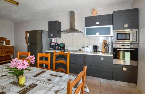 Giuncaggio House | Enjoy an unforgettable time in this homely vacation home with pool and landscape panorama.