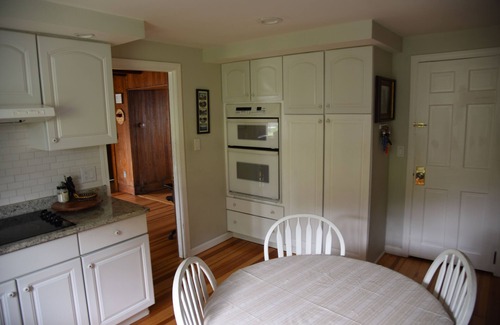 Gilford House | Enjoy Breath-taking Lake and Mountains views at the Belknap Point inn House