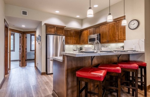 Woodwinds House | Enjoy Fall in Mammoth Lakes! Townhome with 2 Private Decks, Hot Tub, Fireplace and Grill!