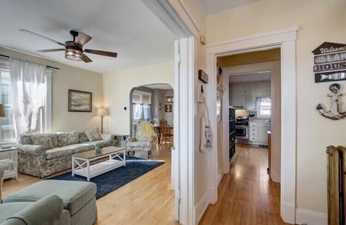 Racine House | Enjoy Lakefront living with family!