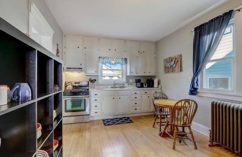Racine House | Enjoy Lakefront living with family!