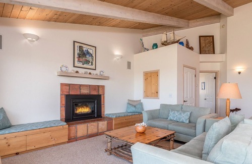 Sea Ranch House | Enjoy Ocean Views at Sea Ranch Delight!