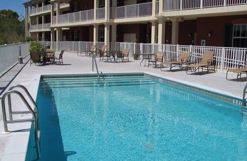 Historic Downtown Apalachicola Condo | Enjoy Sunrise views over the Apalachicola River from this 3rd floor condo