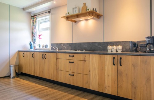 Valkenswaard House | Enjoy the countryside in this spacious home