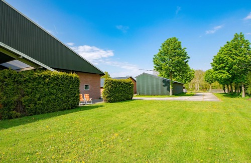 Valkenswaard House | Enjoy the countryside in this spacious home