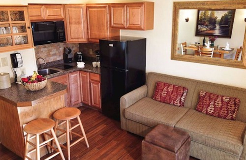 Avon Condo | Enjoy the Holidays in a Colorado Mountain Loft