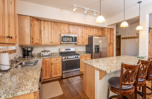 Winter Park Condo | Enjoy the vibe of the village of Winter Park- steps from 3BR ultra-clean condo!