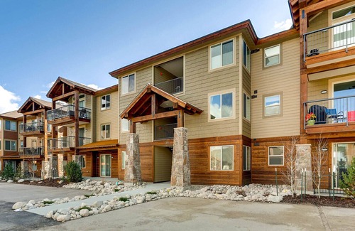 Winter Park Condo | Enjoy the vibe of the village of Winter Park- steps from 3BR ultra-clean condo!