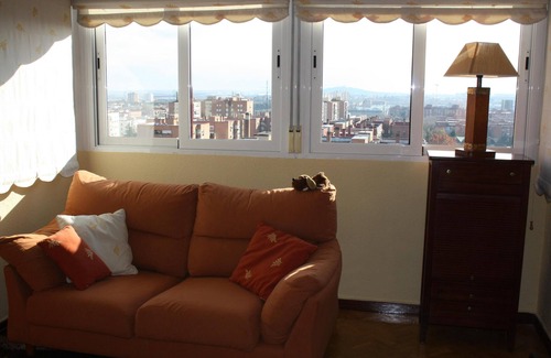 Villaverde Condo | Enjoy your stay in Madrid. 3 bedrooms