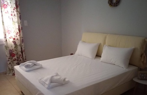 Mikri Mantineia Apartment | Enjoy your staying by the sea, apartment Evmaria