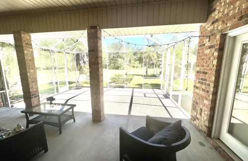 Gulfport House | Enjoy Your Whole Family In one House W/13 Beds