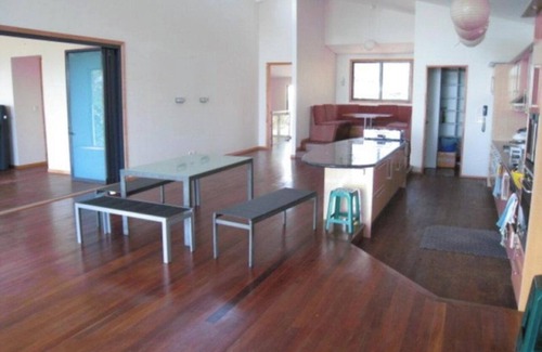 Brisbane Waterfront House | Enjoyable house with AC in Russell Island - 3 bedrooms, access to the water.